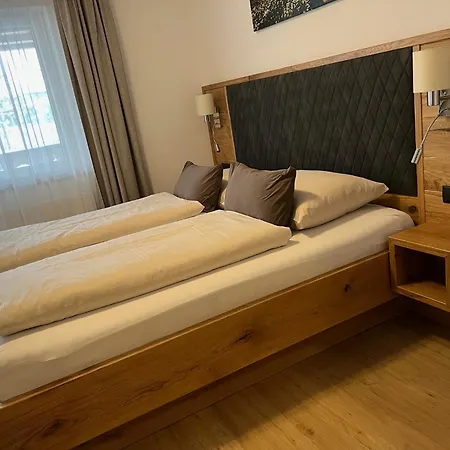 Bee Happy Haus Burboeck *